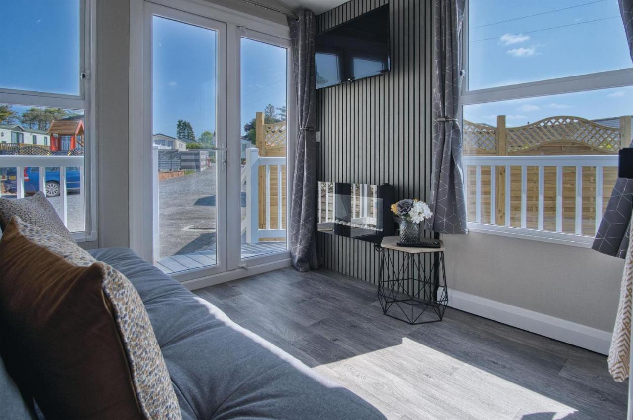 The Studio - 1 Bedroom Cabin - Amroth Buitenkant foto