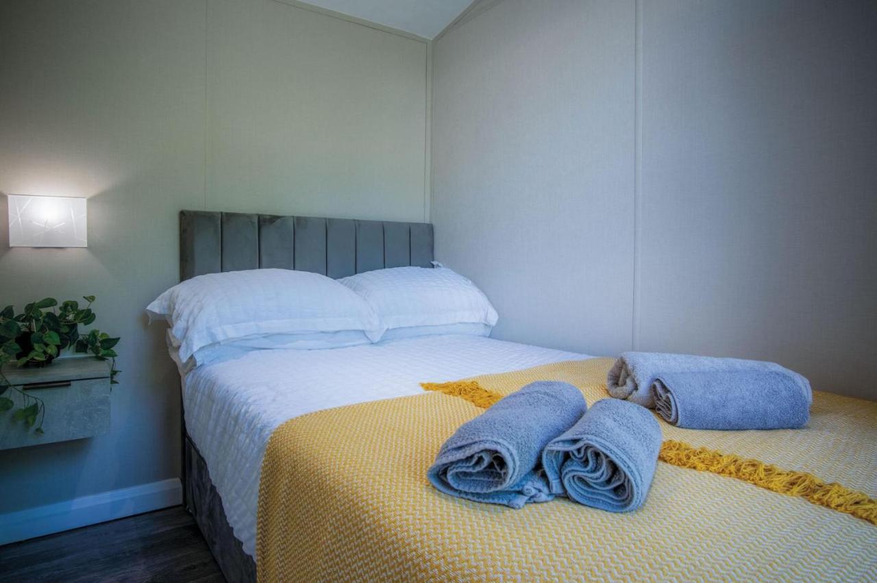 The Studio - 1 Bedroom Cabin - Amroth Buitenkant foto