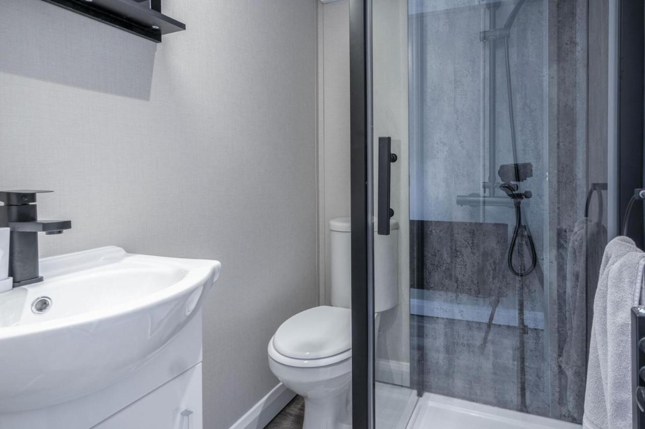 The Studio - 1 Bedroom Cabin - Amroth Buitenkant foto